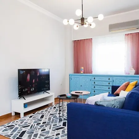 Cosy 2 Bd Apt Near Metaxourgio Area Apartment *