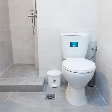 Cosy 2 Bd Apt Near Metaxourgio Area Apartment *