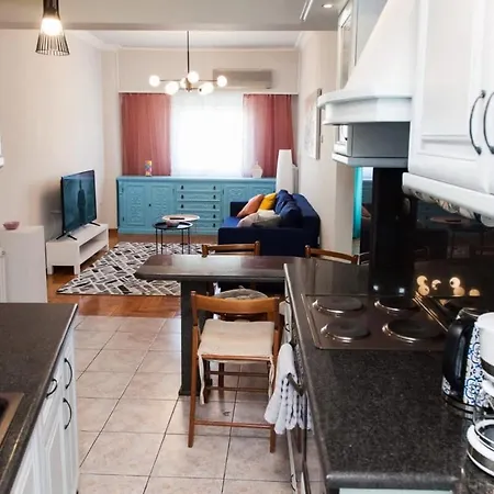 Cosy 2 Bd Apt Near Metaxourgio Area * Athens