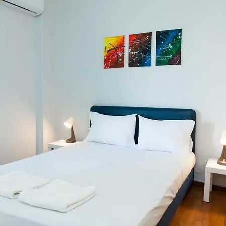 Cosy 2 Bd Apt Near Metaxourgio Area *