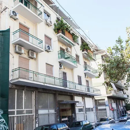 Cosy 2 Bd Apt Near Metaxourgio Area Apartment